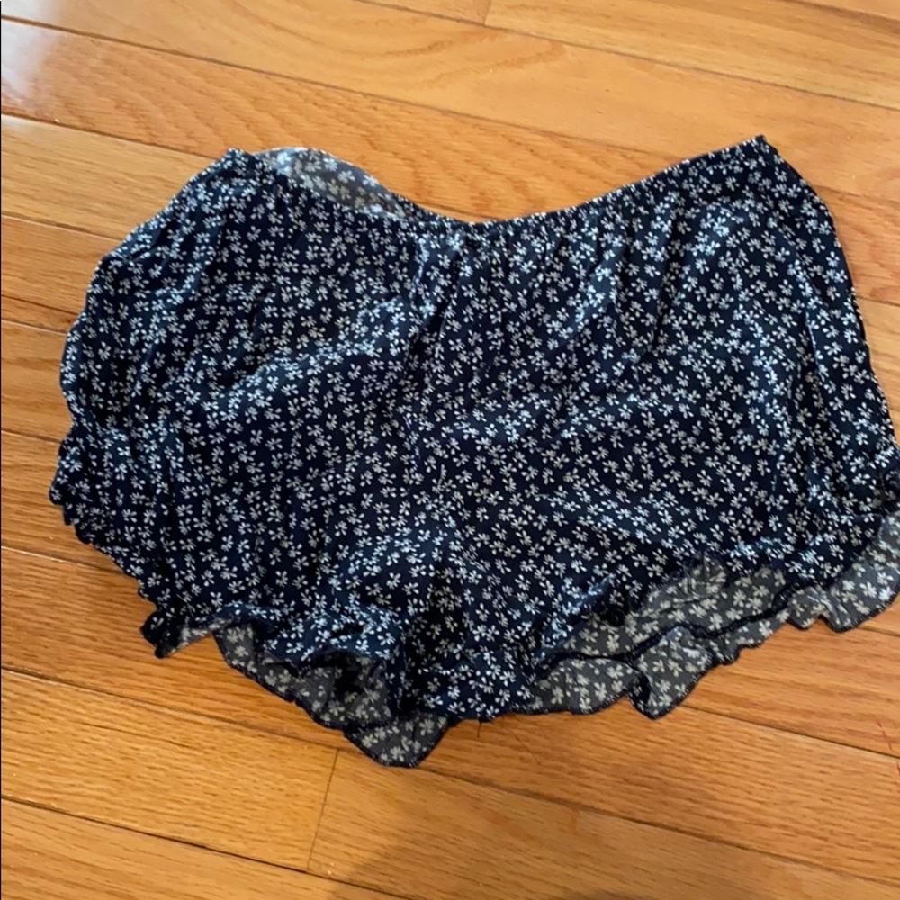 Brandy Melville floral flowy shorts